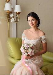 Gorgeous Mermaid Appliqued Lace Tulle Bridal Gowns With Lace-up Back