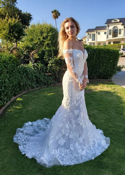 Elegant Mermaid Long Sleeve Off the Shoulder Lace Wedding Dress