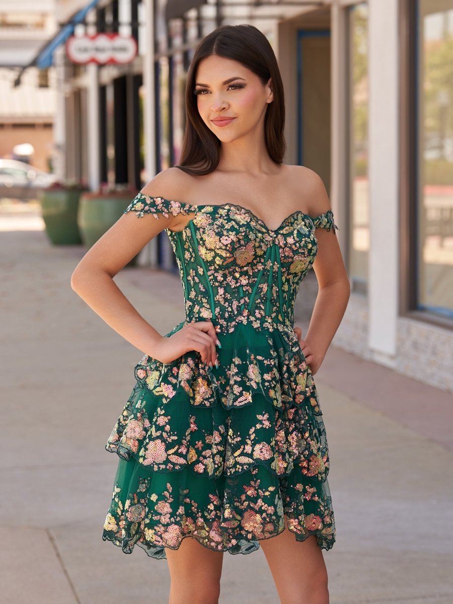 Green - A-Line Sweetheart Tiered Short Homecoming & Cocktail Dresses