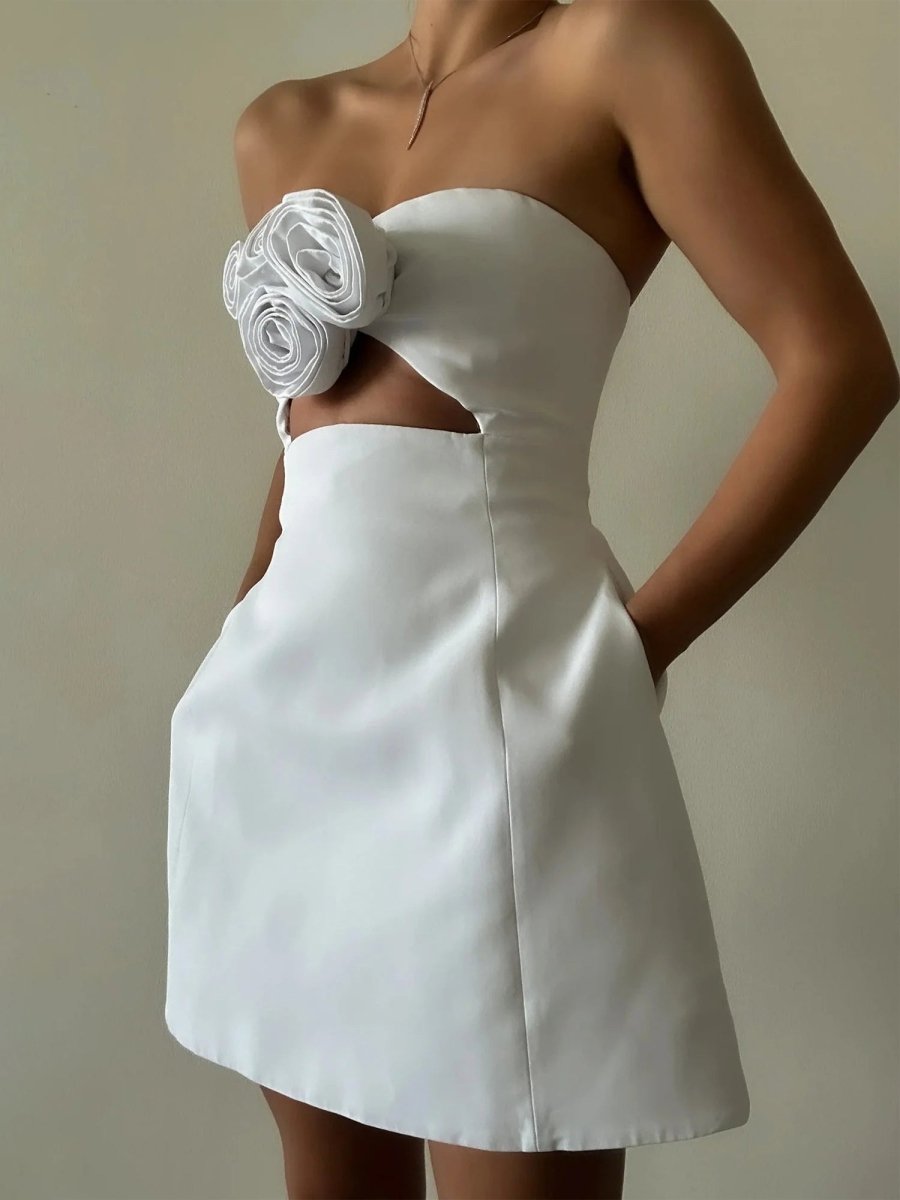 Ivory - Sheath Strapless Flowers Cutout Short Homecoming Dresses